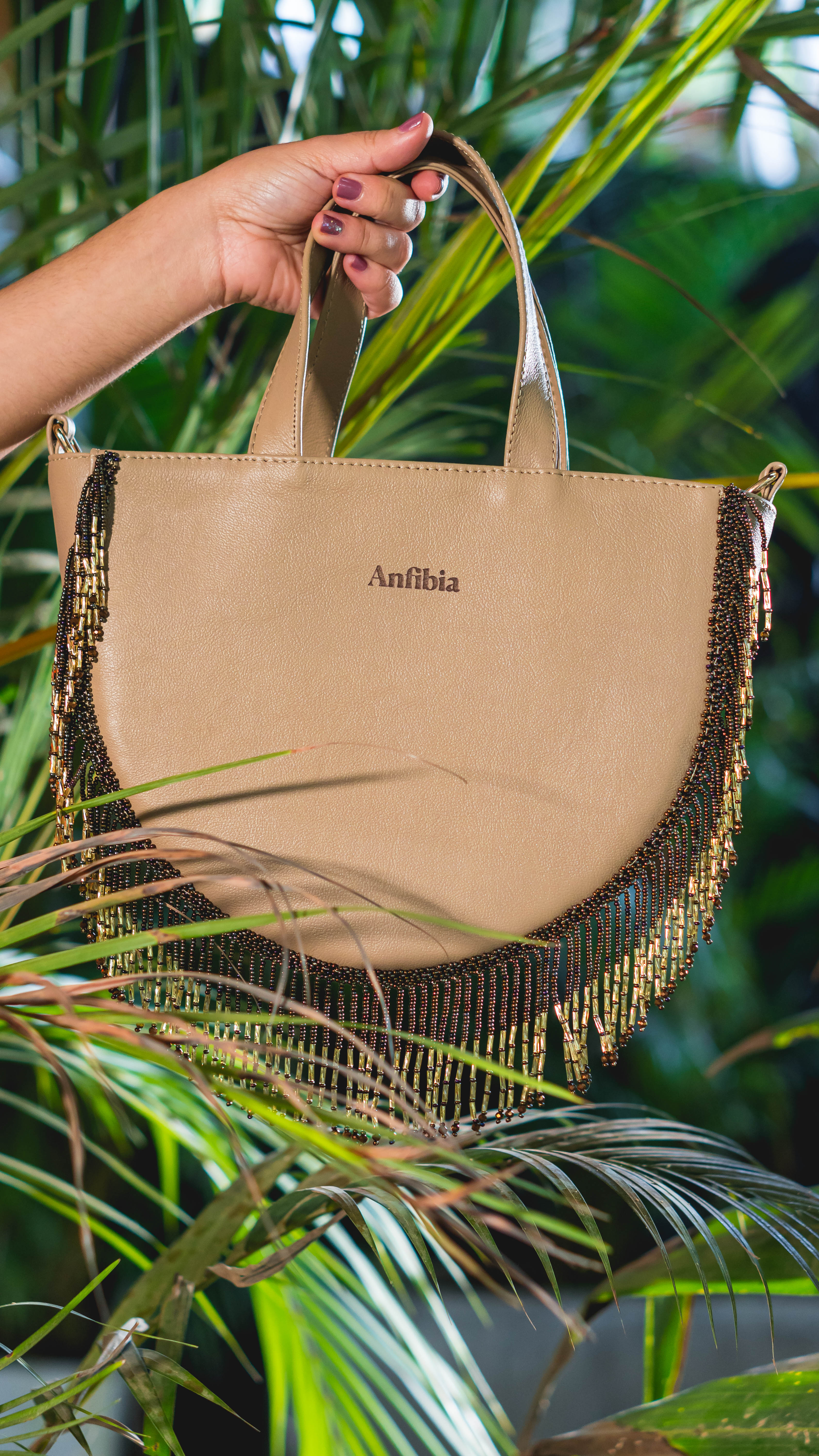 Tatayoi camel con café