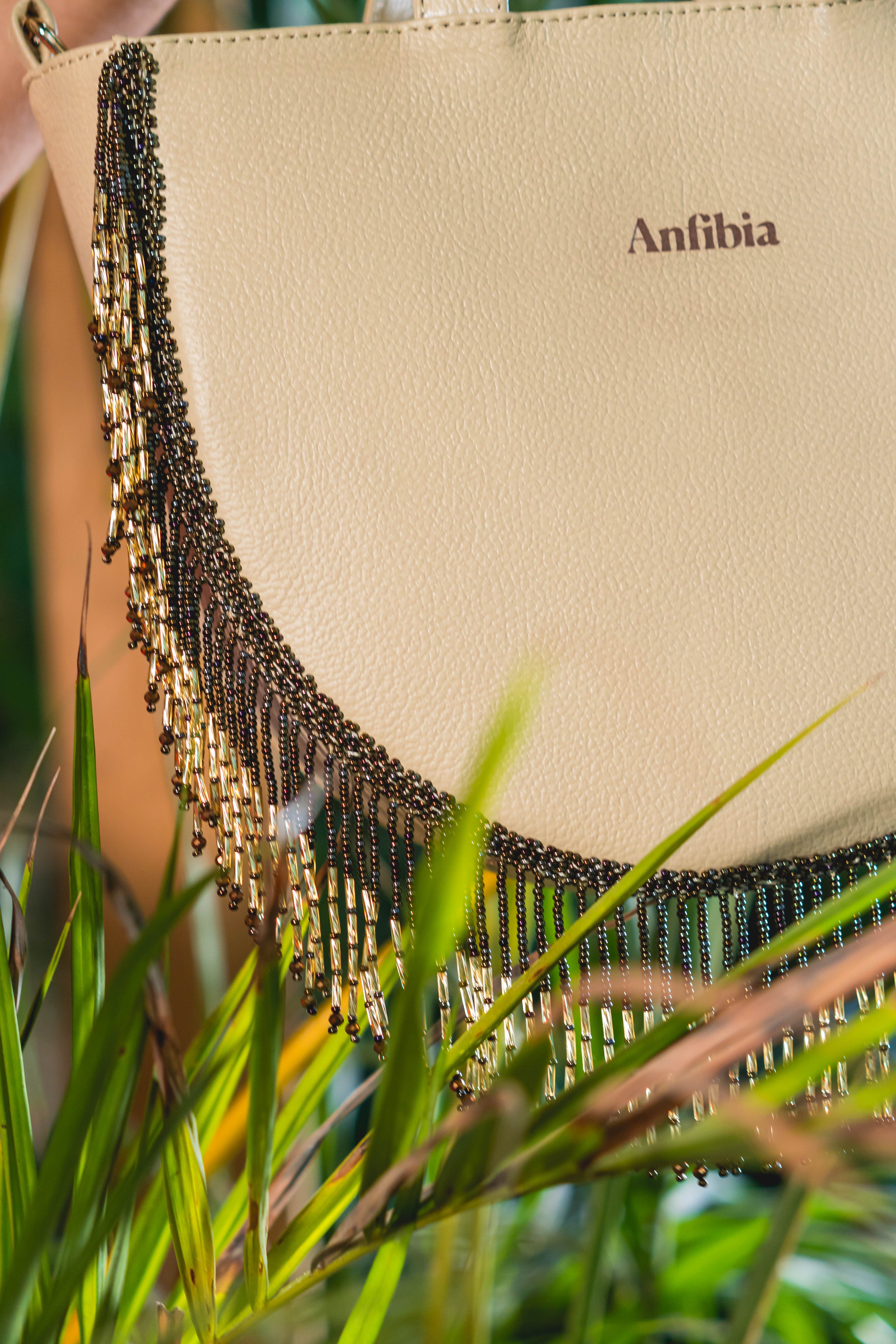 Tatayoi beige con café